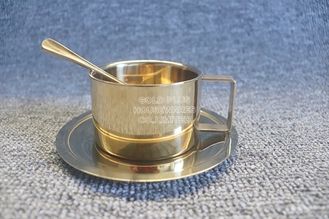 Китай Кофейная чашка стиля суда цвета набора 200ml кофейной чашки нержавеющей стали дела изолированная подарками роскошная золотая с ложкой поставщик